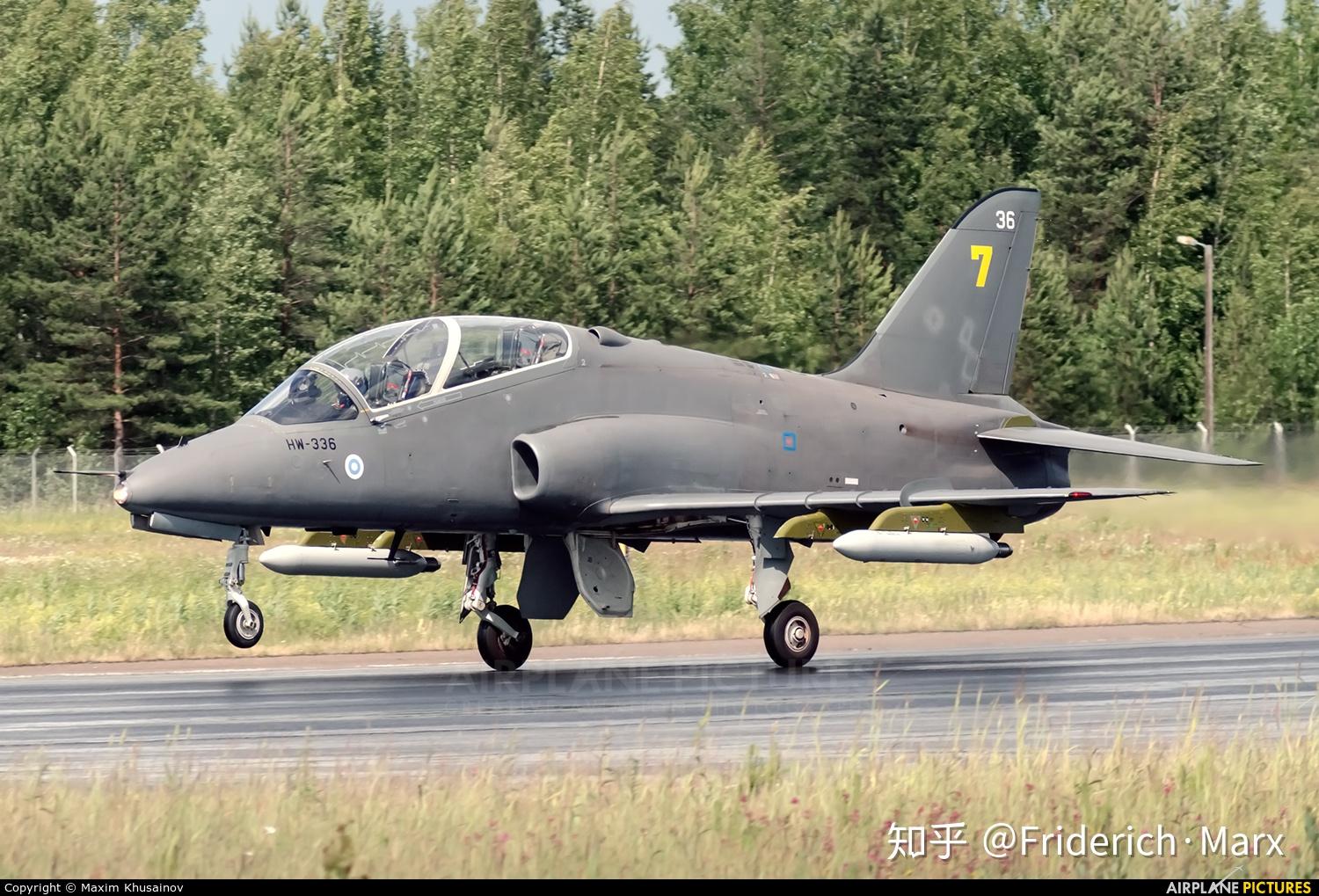 学〇救得了红龙人战争游戏红龙中的教练攻击机