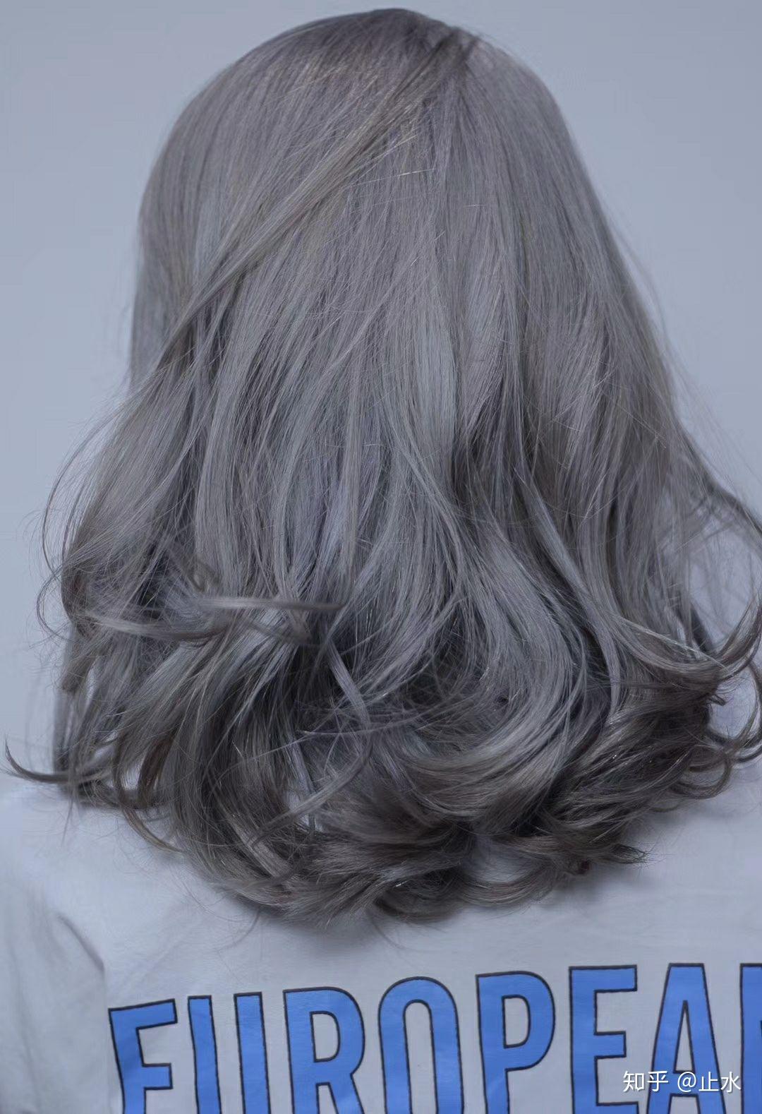 奶奶灰髮色 如何維持？一步驟帶妳渡過褪色危機！