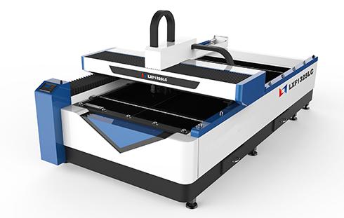 领秀激光告诉您亚克力行业如何选择激光切割机