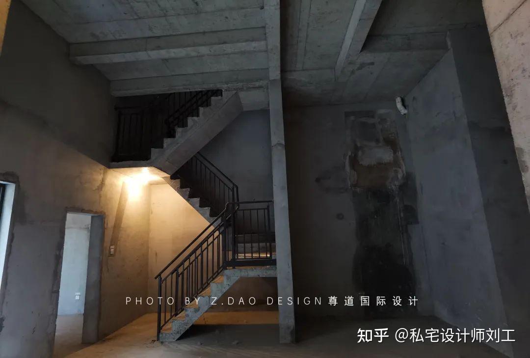 大宅别墅地下室有挑空，做个夹层不香吗？ - 知乎