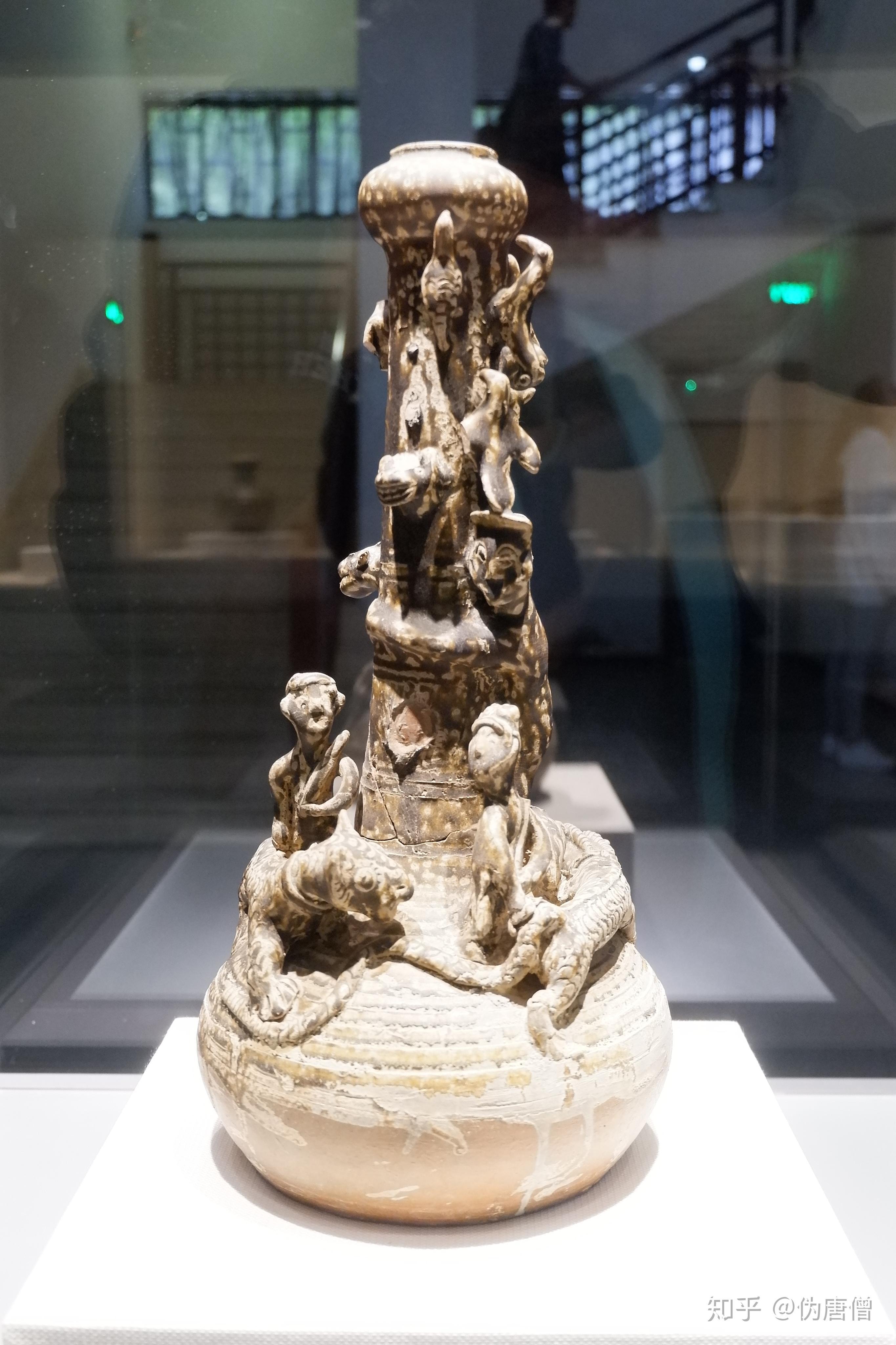 博物馆里的瓷器史2东汉瓷越窑青瓷双系罐浙江省博物馆藏