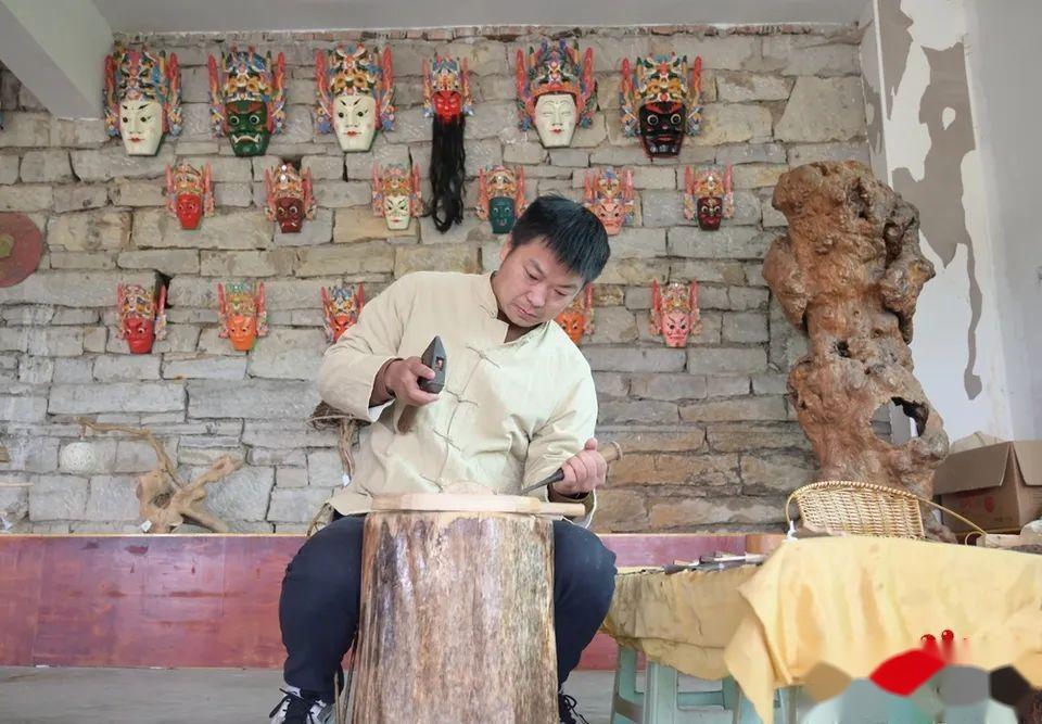 安顺地戏:六百年遗响唱新声 薪火相传让非遗文化“落地生花” - 知乎