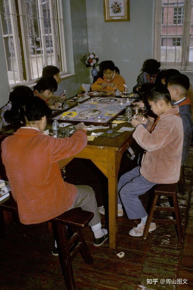 80年代小学生彩色老照片