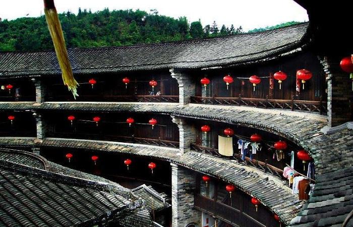 浅谈客家建筑围龙屋的风水文化