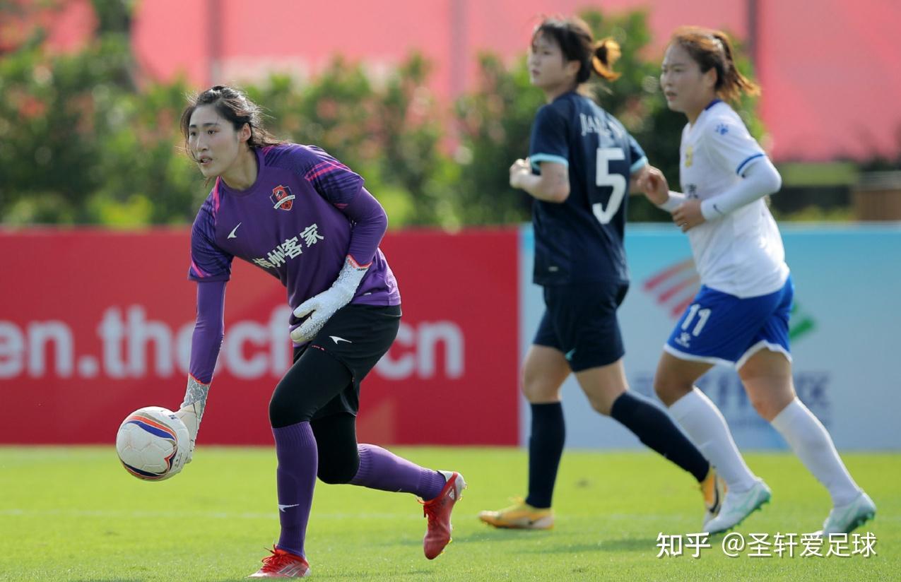 女足1-0險勝廣東梅州客家喜提3分,賈秀全愛將自擺烏龍,門將彭詩夢當場