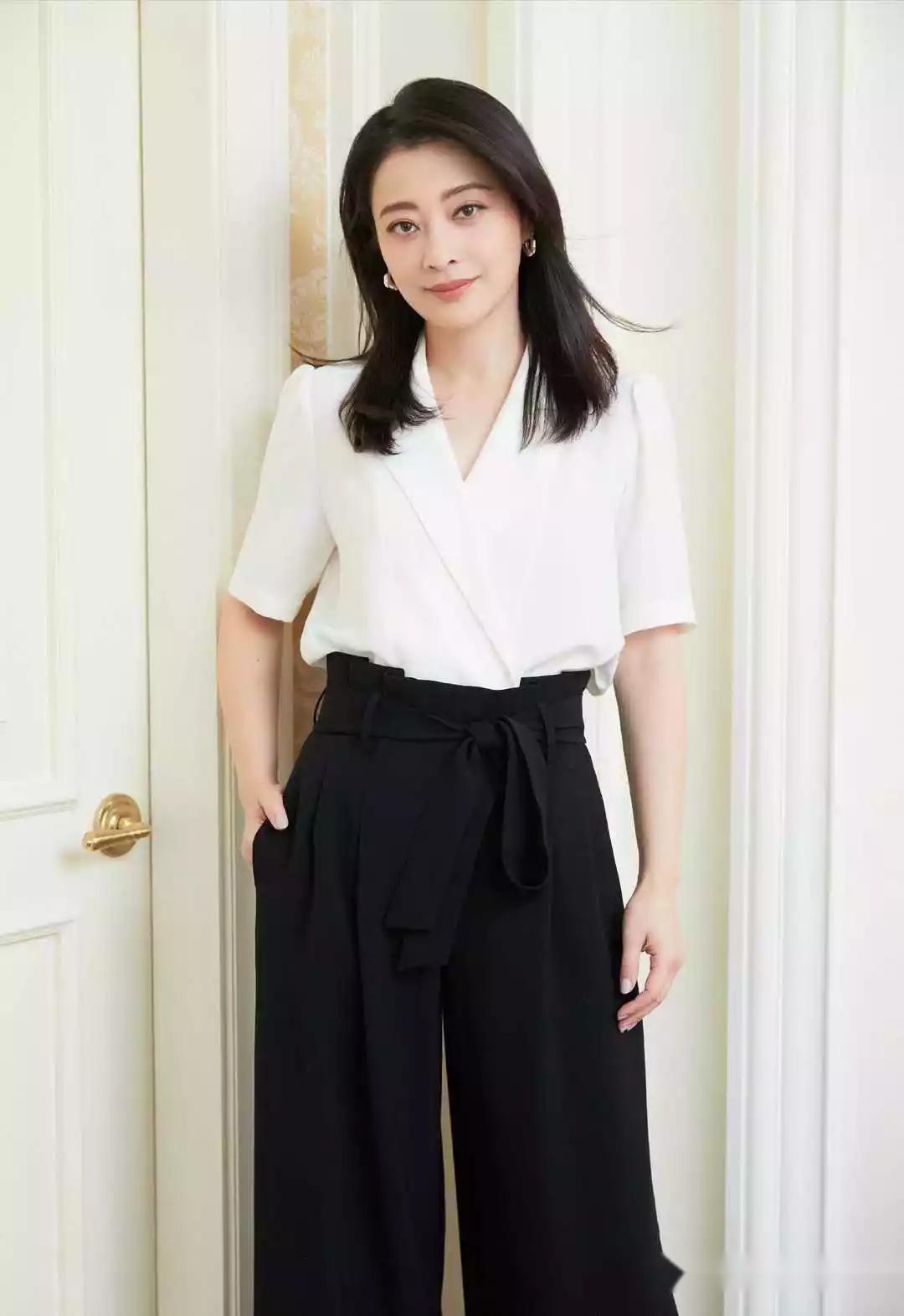 被47岁的梅婷惊艳了!穿衣简单也优雅,自然老去还是那么美 - 知乎