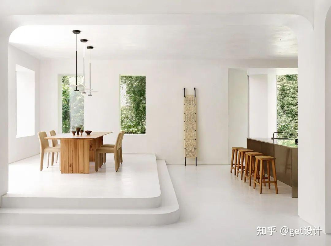 Anastasia Khalchitskaya anastasia-khalchitskaya