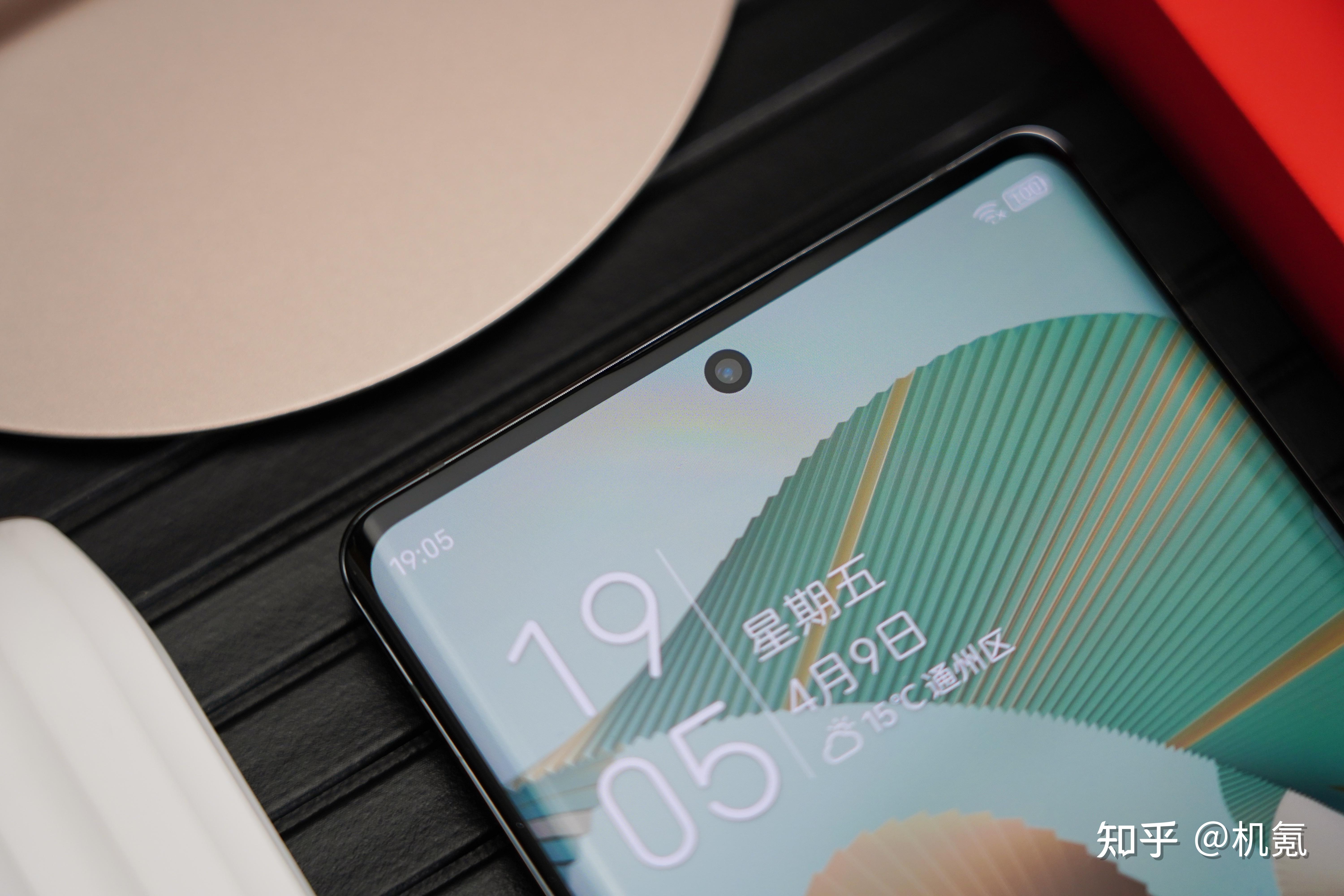 回归市场的诚意之作中兴axon30ultra上手体验