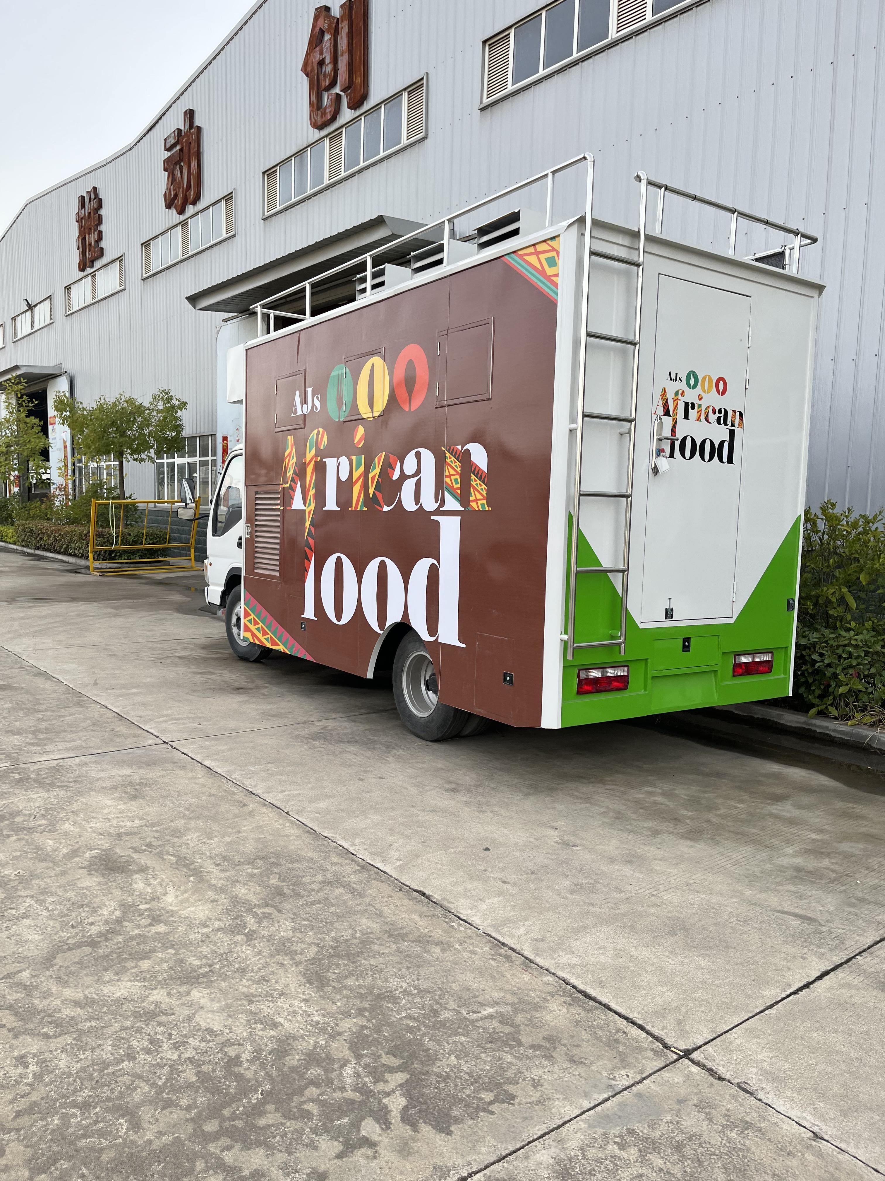 跃进汽油多功能售货车街头摆摊美食车流动小吃车街景餐车