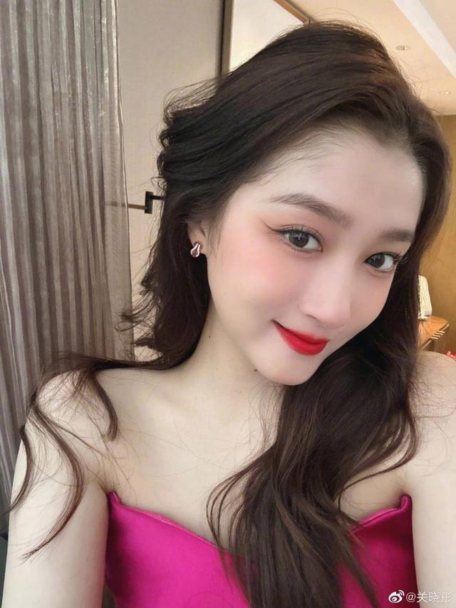 关晓彤因爱马仕被打脸!拥有爱马仕数量太多,最丑那个是鹿晗买的?