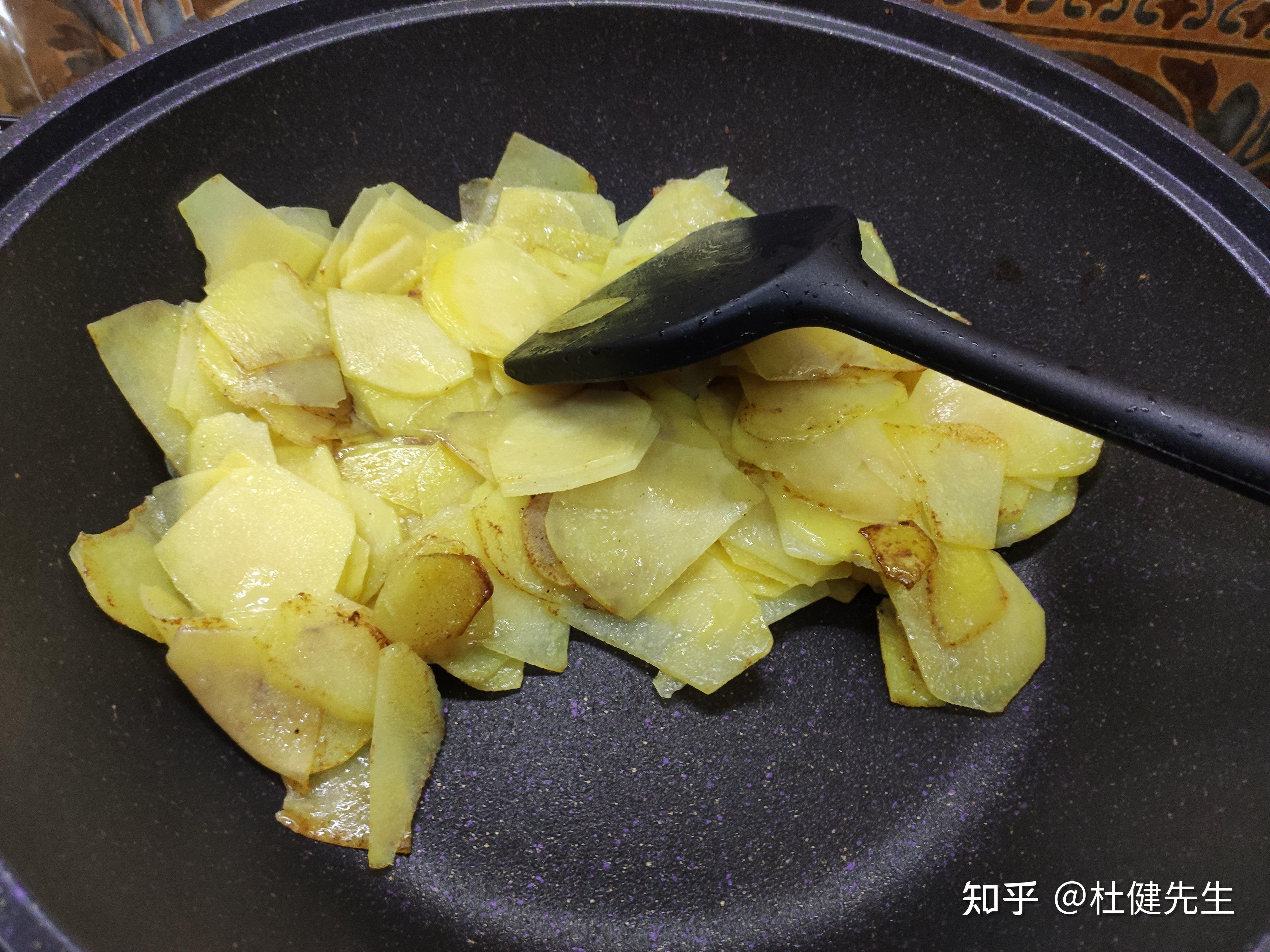 怎么炒土豆片不糊 v2-ac3f1406ddbbb061723d06b242b77f95_r.jpg
