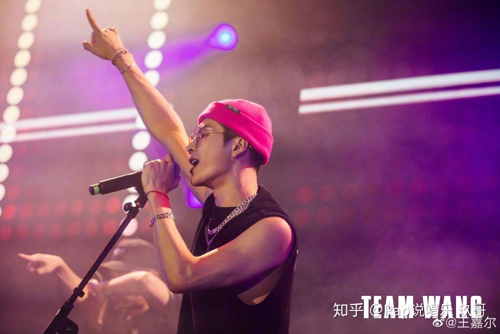 恭喜王嘉尔正式加入88rising