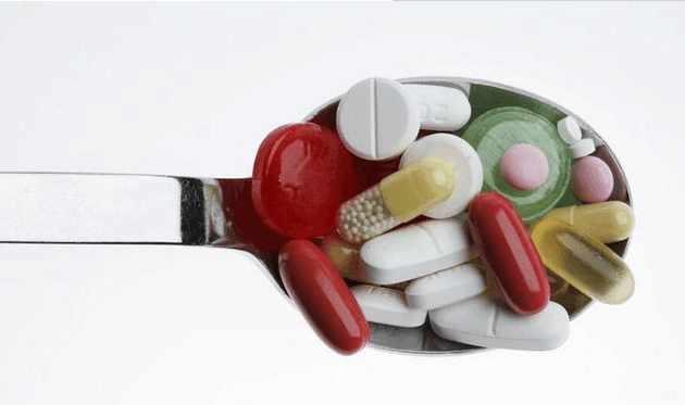 慢性肾病综合征为何用激素激素带来的苦与乐患者如何应对