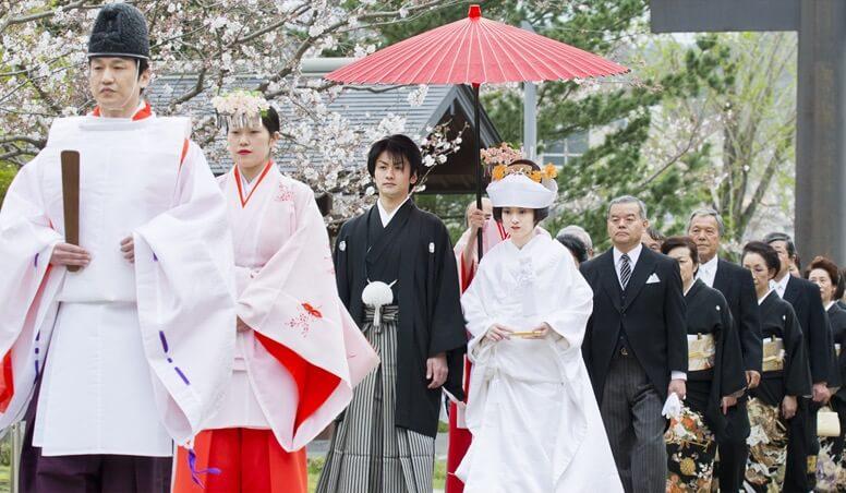 日本的传统婚礼——神前式