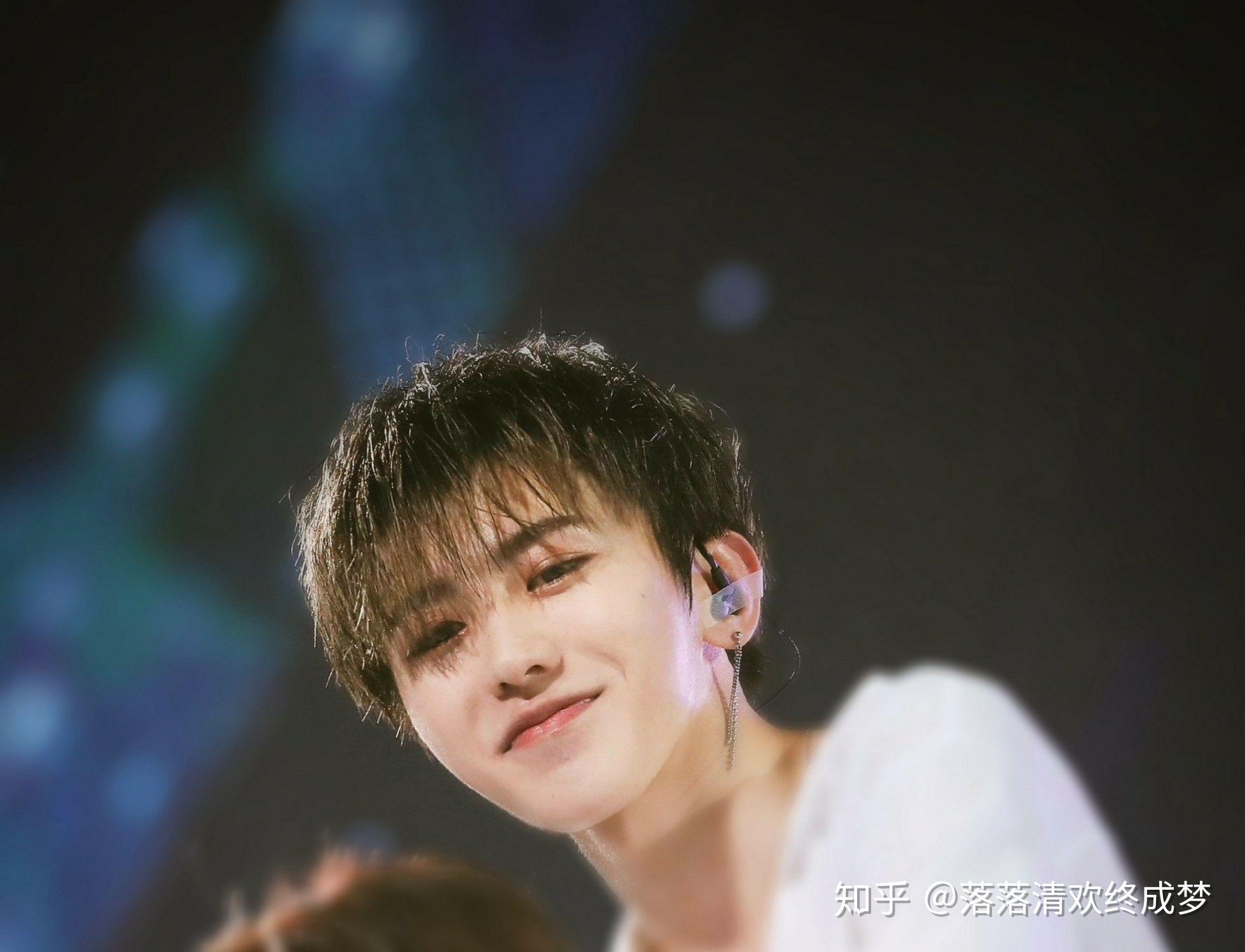 蔡徐坤首个代言养生堂面膜就收获了这么好的成