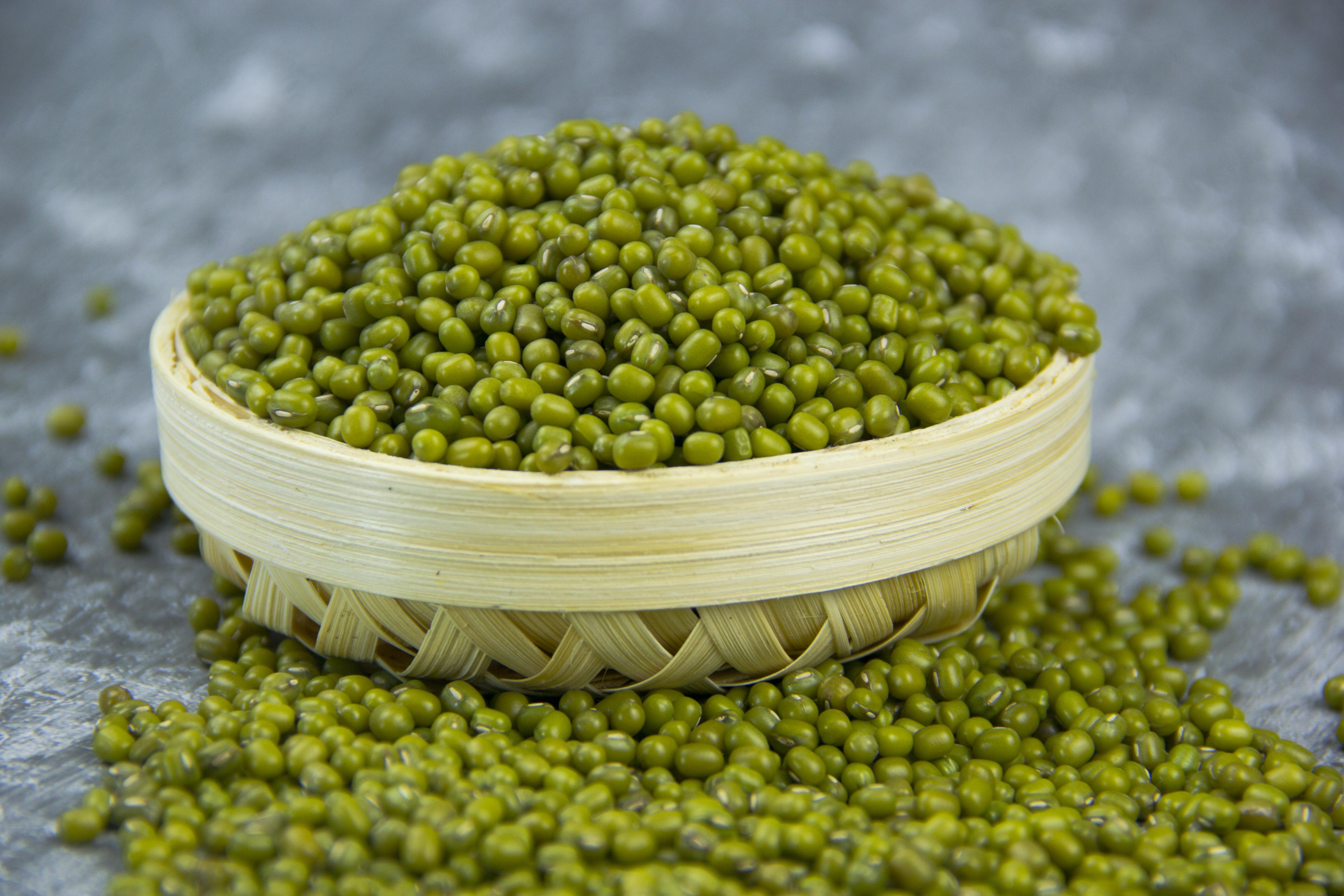 煮绿豆沙;做法:材料:白凉粉,绿豆,牛奶,红茶(别看步骤很多,其实做起来