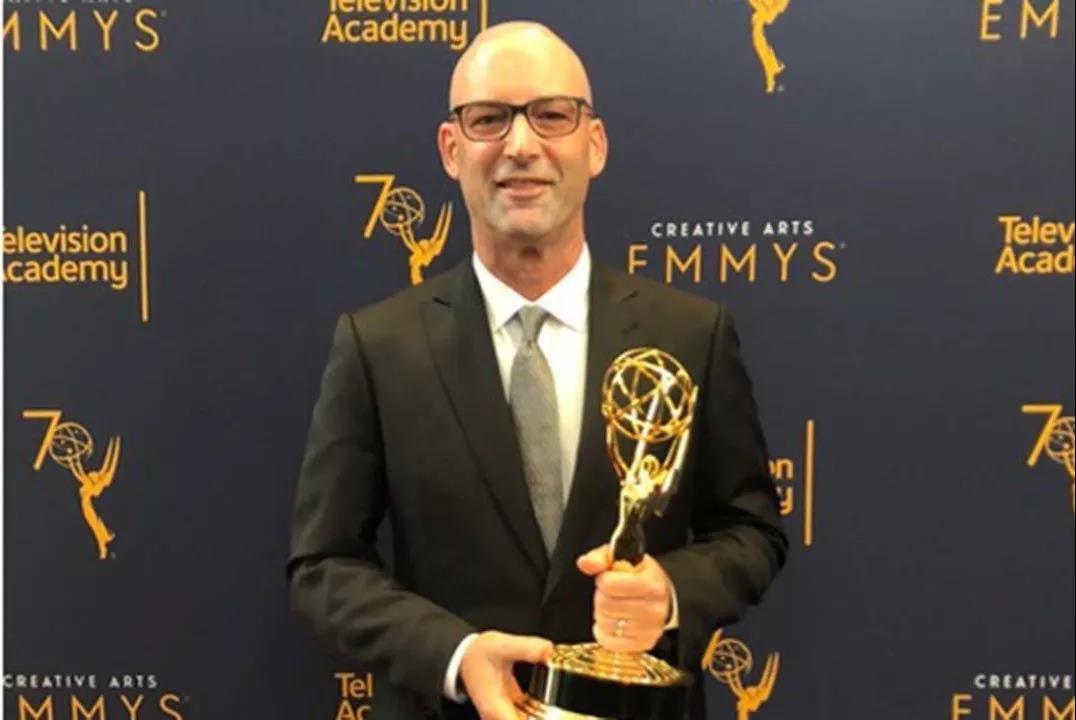 联合制片人justin roiland发推哀悼:mike,没有你我不知道应该怎么办.