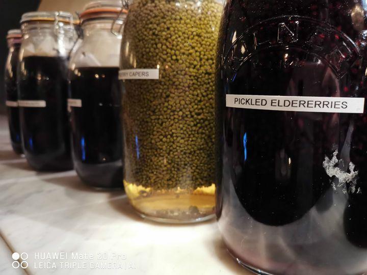 华为 Mate 20 系列上手评测:史上最贵华为旗舰,体验如何?-华为mate20价格?