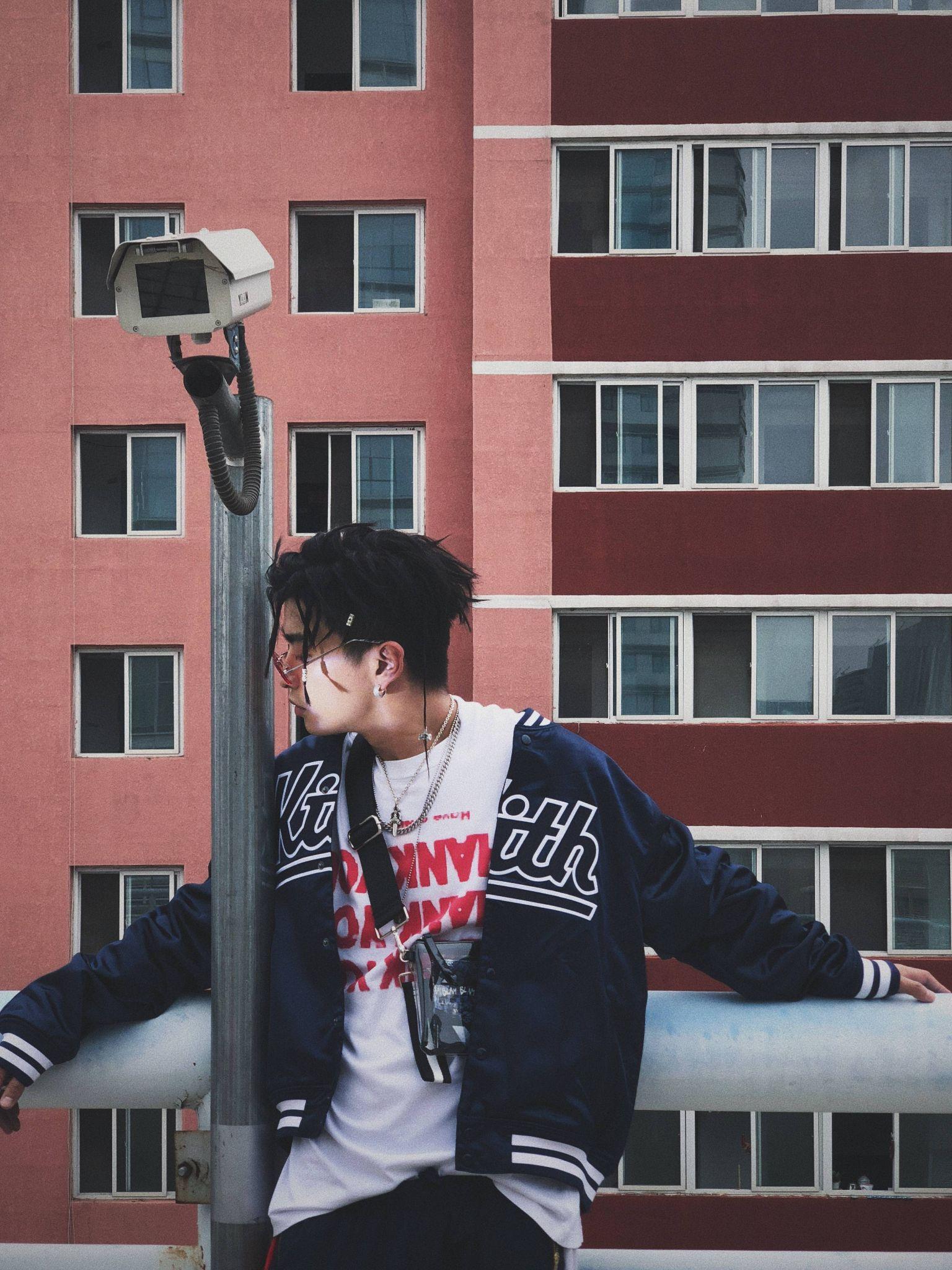 如何评价满舒克在《中国新说唱》中的表现?