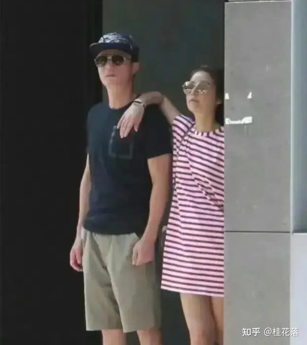 48岁林心如现状:和霍建华牵手逛街,结婚8年宛如热恋情侣