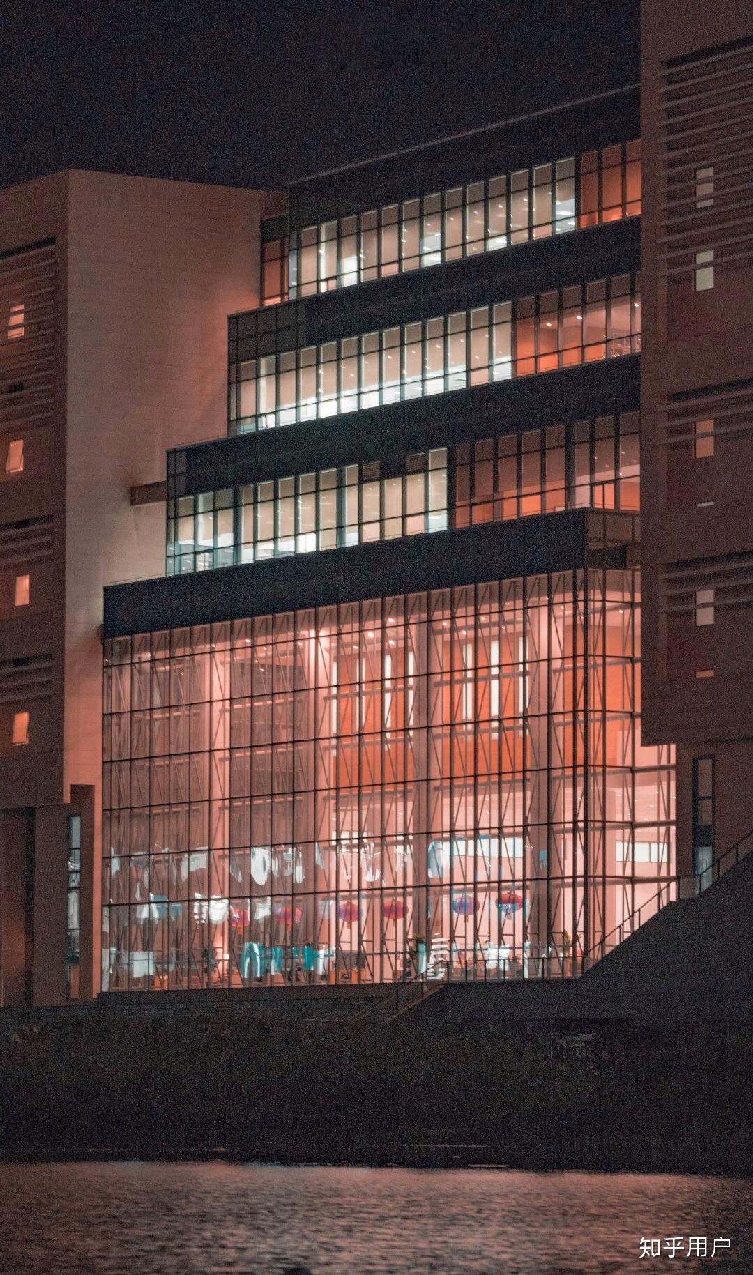 上海海事大学的图书馆或教室环境如何是否适合上自习