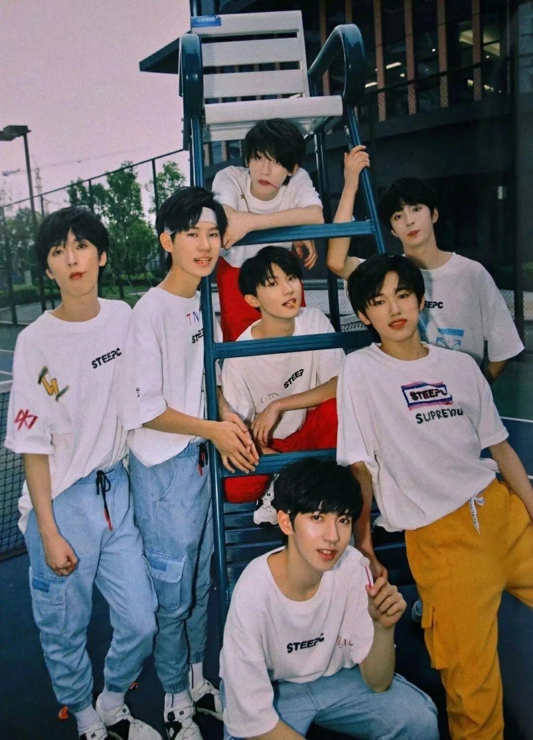 有没有tnt时代少年团好看的团体图? - 知乎