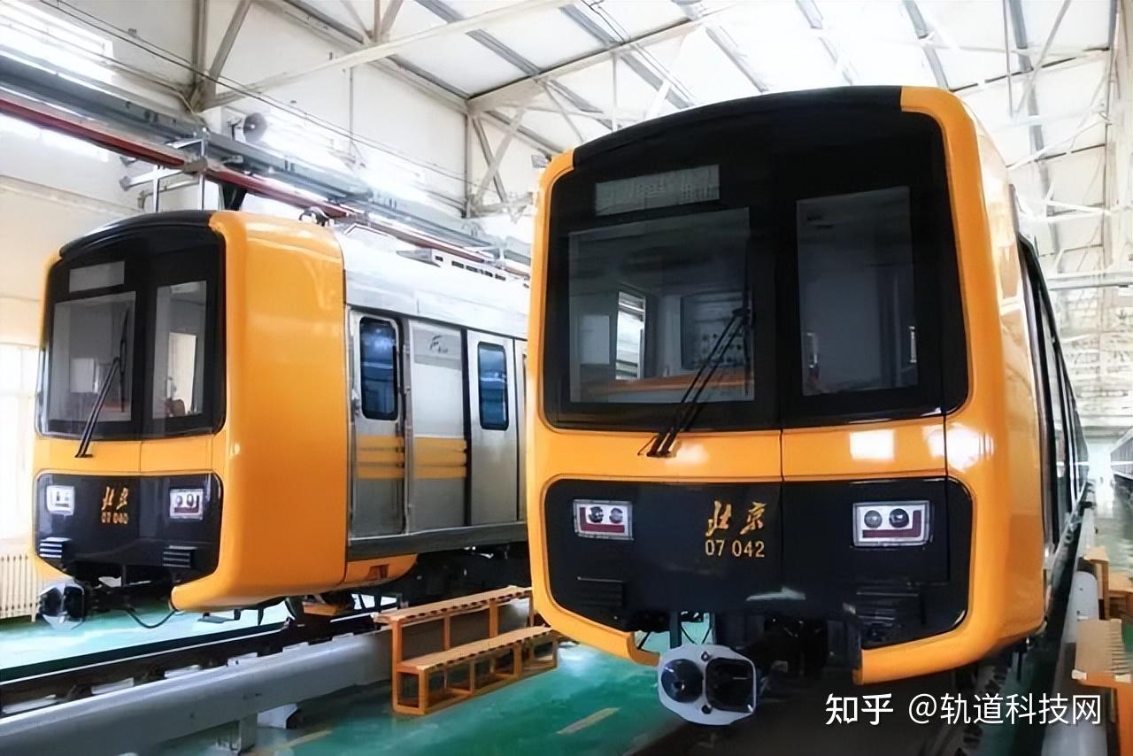 bdk04型列车bdk01型列车共35组280辆,编号为07001-07035,由北京地铁