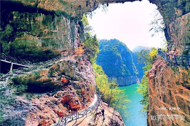 梵净山升仙之山,超越时空的净地,世间难得的一方净土-仙气飘飘的梵净山叫什么