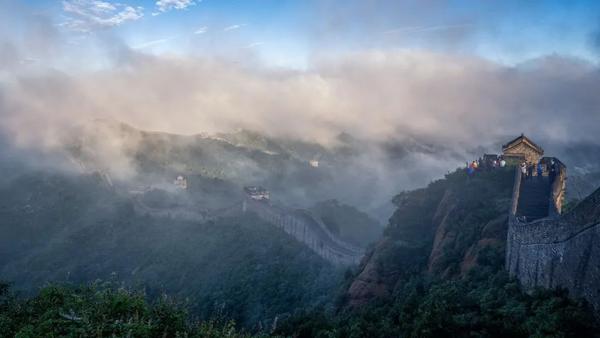 镜头丨GF20-35mm定格城市切片 视角宽广气势尽现 - 知乎