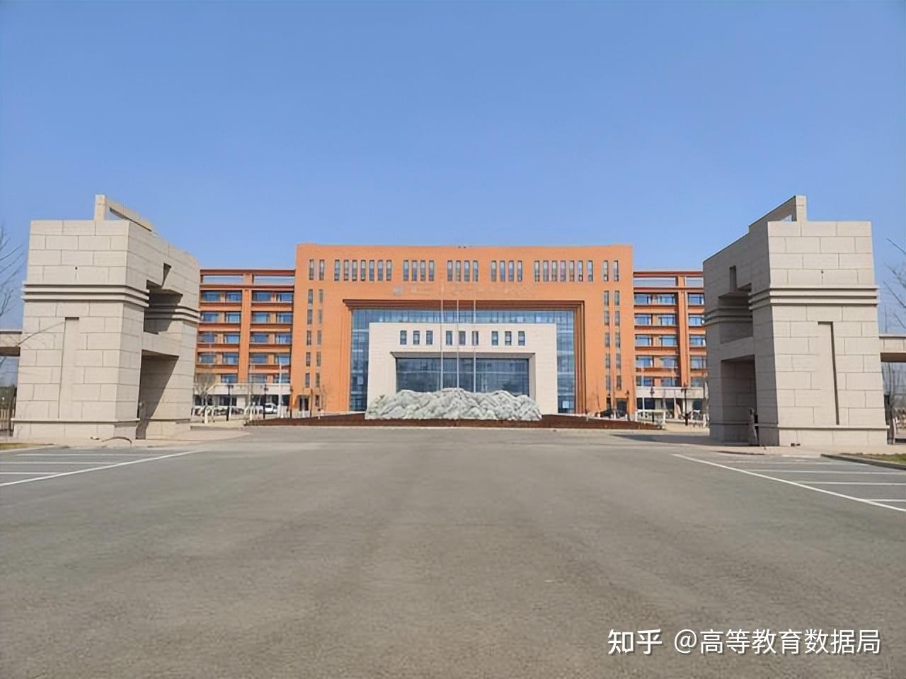 虽然从教育部公布的名单上看,北京社会管理职业学院的主管部门是北京