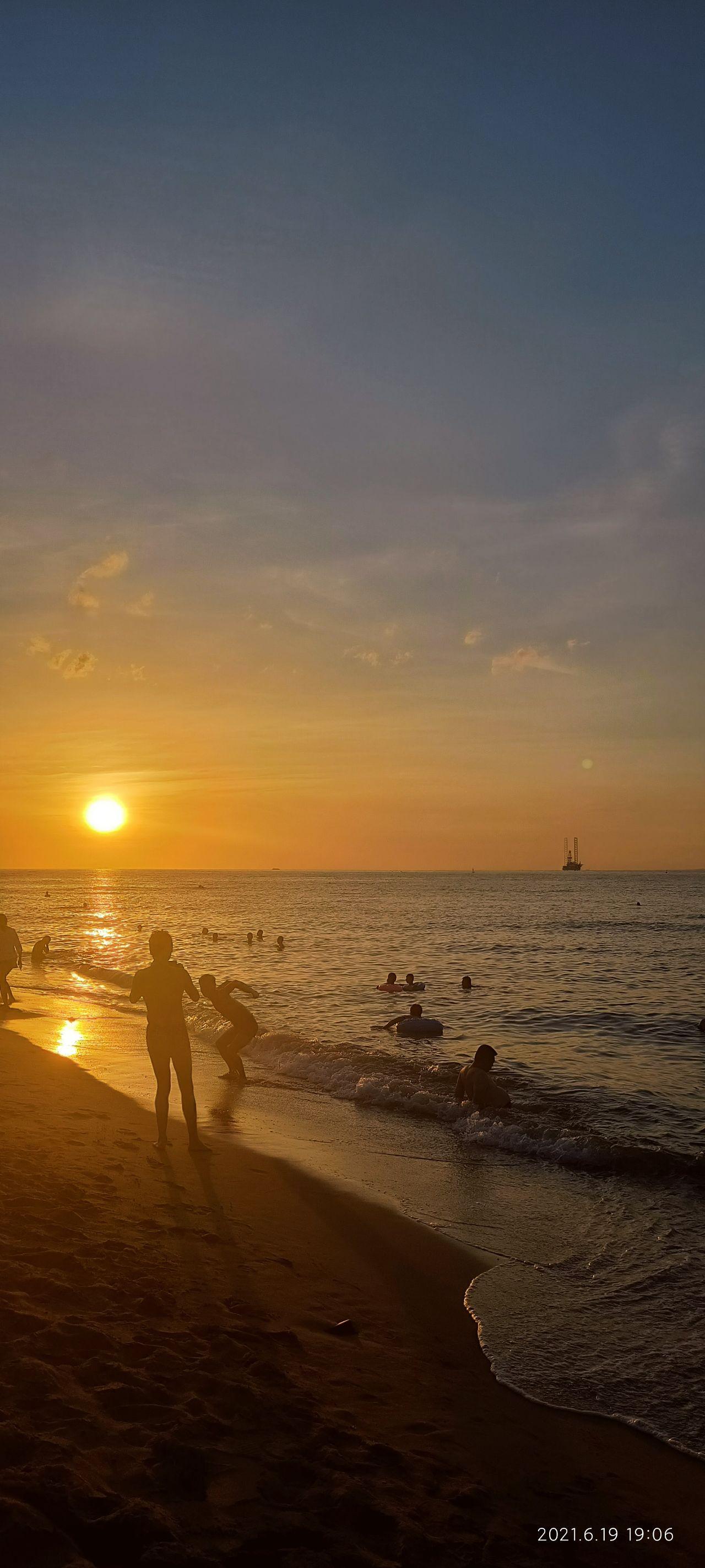 在海边看日落是怎样一种体验