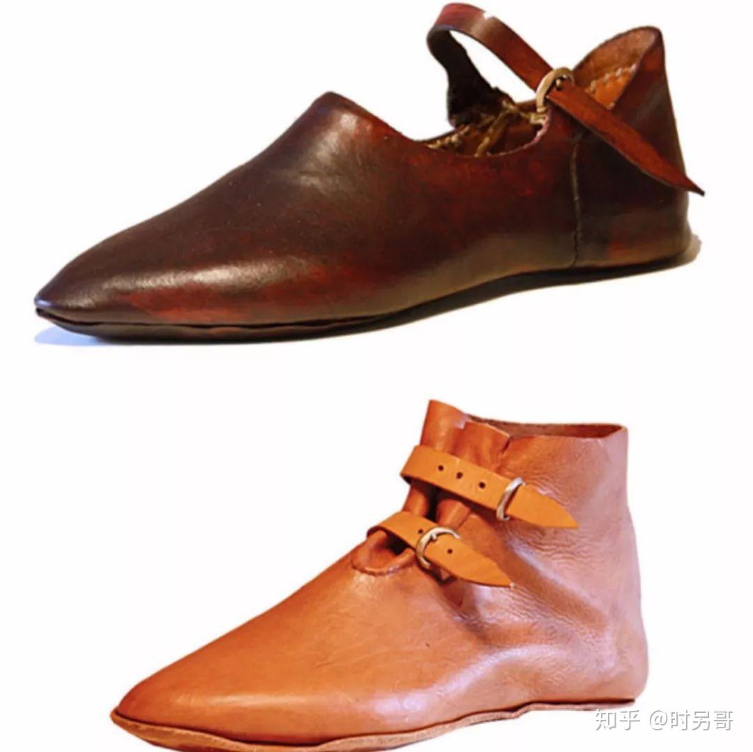 皮鞋怎么选合适 v2-aedac20b91e7fd46f22ed3463cd6a61d_r.jpg