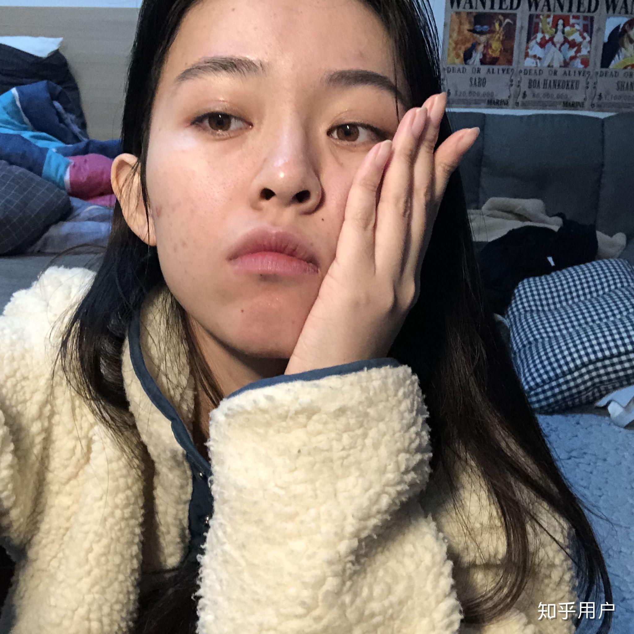 在素颜状态下用 iphone 前置摄像头自拍且不加滤镜不开美颜功能是什么