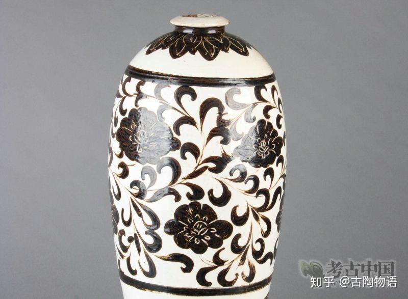 黒褐釉牡丹紋梅瓶 磁州窯 中国美術 古玩 唐物 擺件 221b