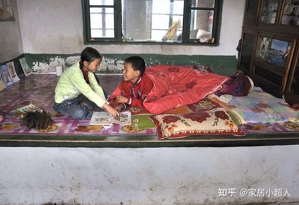 东北的“火炕”到底有多厉害?可以用来待客、还能当卧室和餐厅? - 知乎
