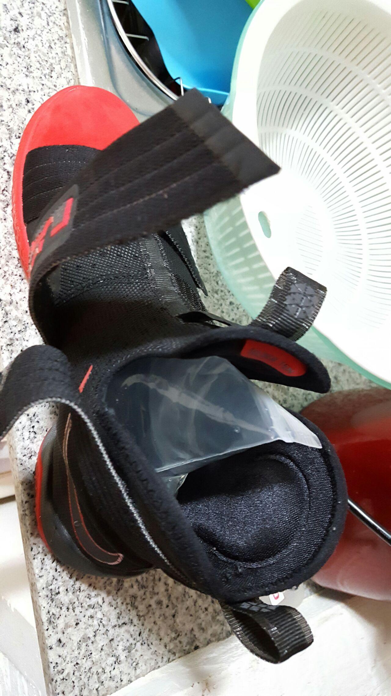 有人和我一样觉得兵10穿着压脚背吗?有人有解