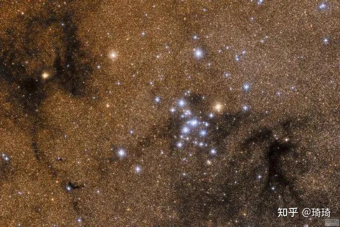 又在银河系中发现一个疏散星团,由大约100颗恒星组成! - 知乎