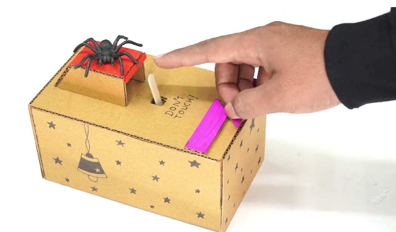 纸壳玩具火车的创意设计多米诺牌还能这样玩长见识了