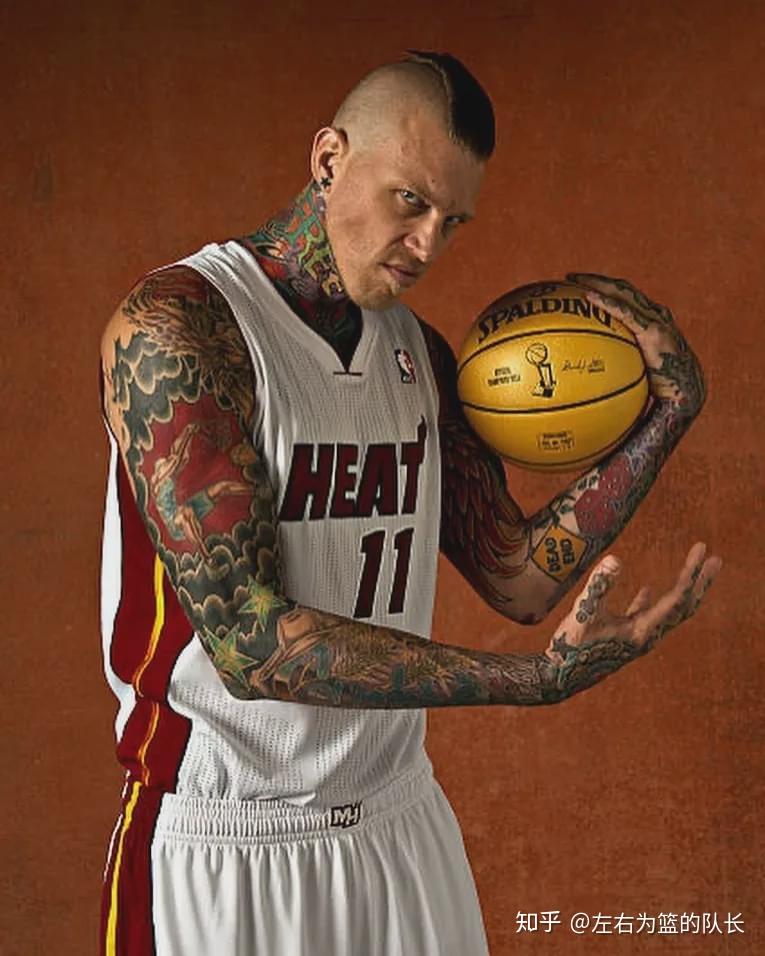 还敢说cba菜他从cba替补直接打到nba冠军这纹身也太tm鸟了吧