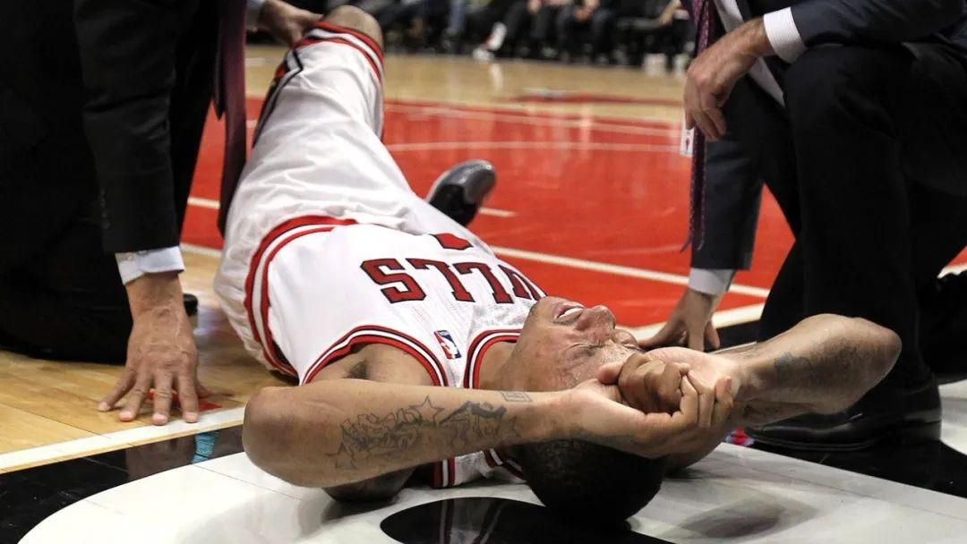 篮球中膝盖的伤病,篮球员膝盖都有问题