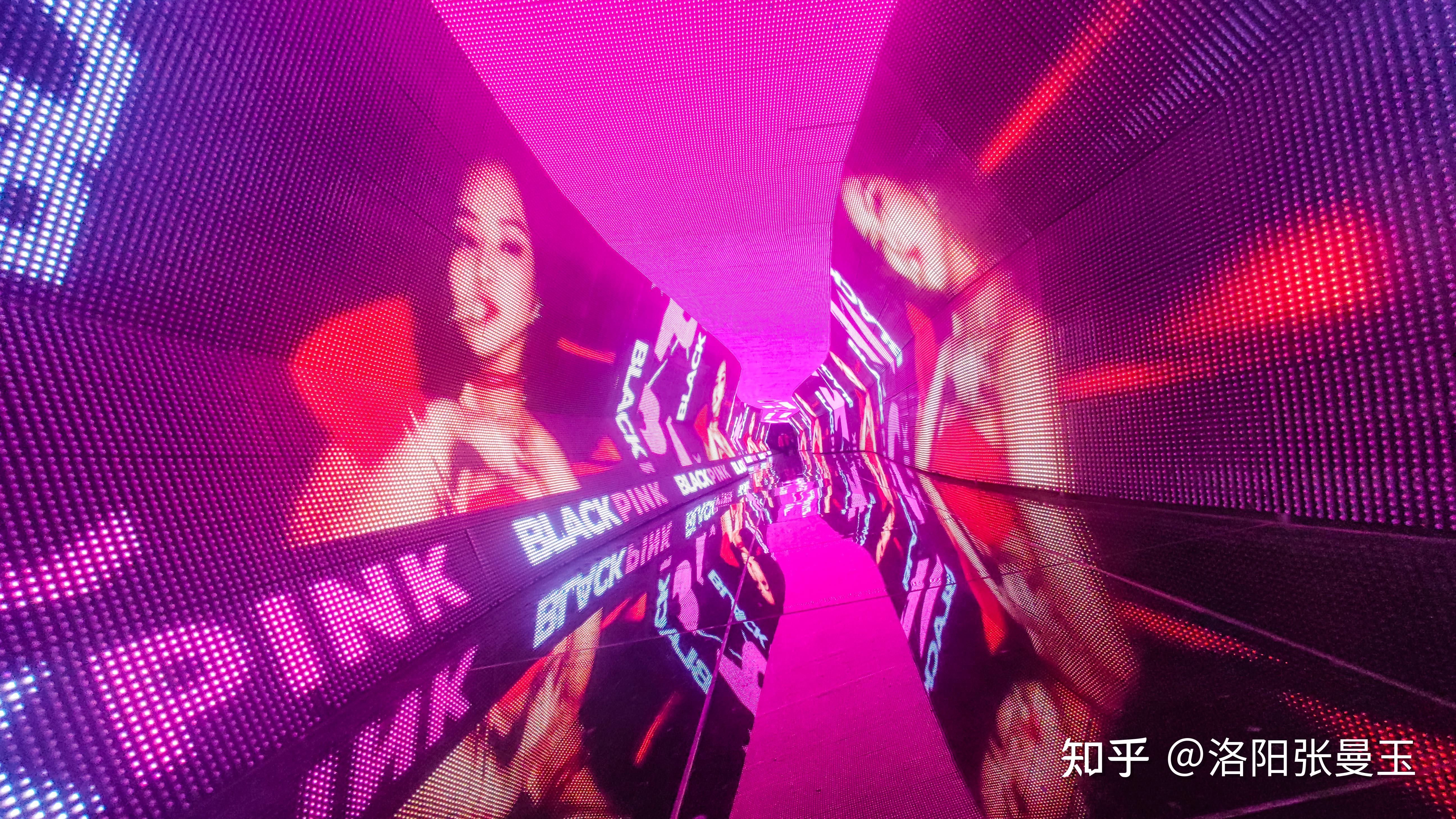 粉丝怒了土豪粉丝地标应援庆祝blackpink线上演唱会创造百亿韩元销售