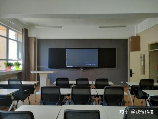 黑板让老师的教学方式更加多样化,也让教育信息化走进大岭中心学校