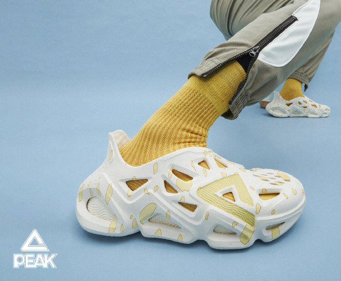 如何评价匹克在2021年1月30号限量发布的牛轧糖洞洞鞋?