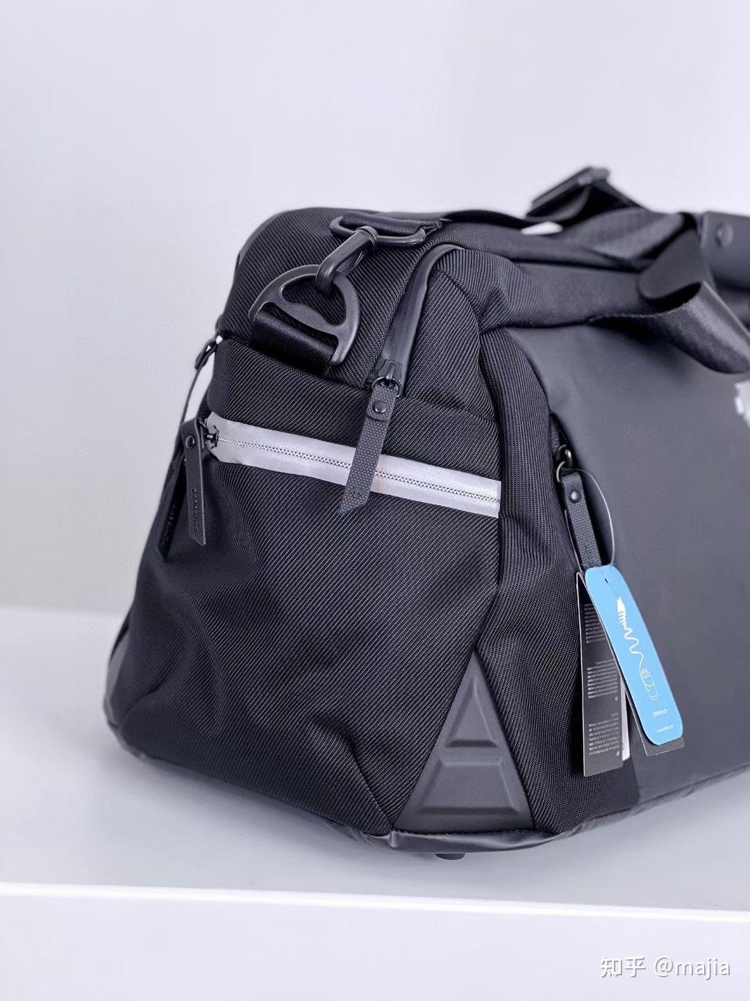 迪桑特健身包手提肩挎包