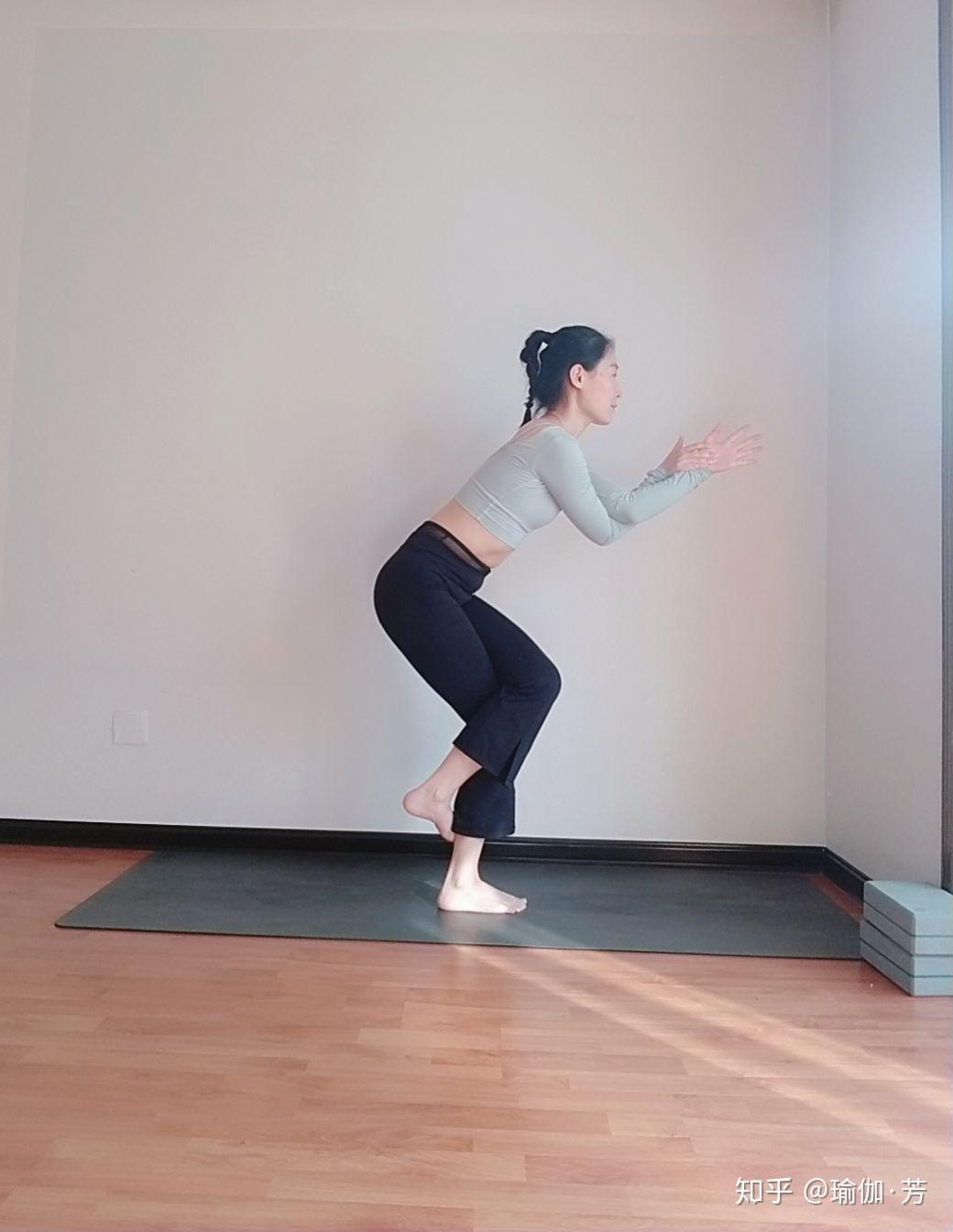 瑜伽体式精讲100讲-初级瑜伽体式第96式: 鸟王式 - 知乎