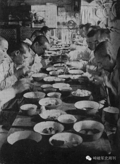 在20世纪初日本海军为舰上负责伙食的主计兵制定的烹饪指南中就已经