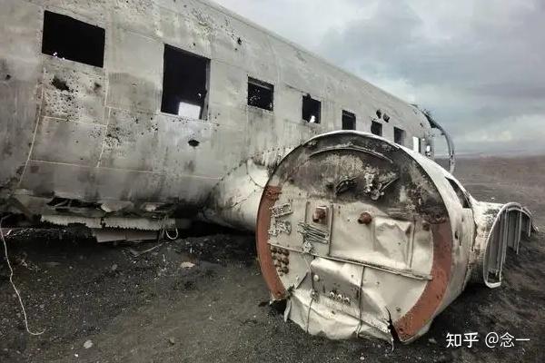 东航5735坠机遗体图片