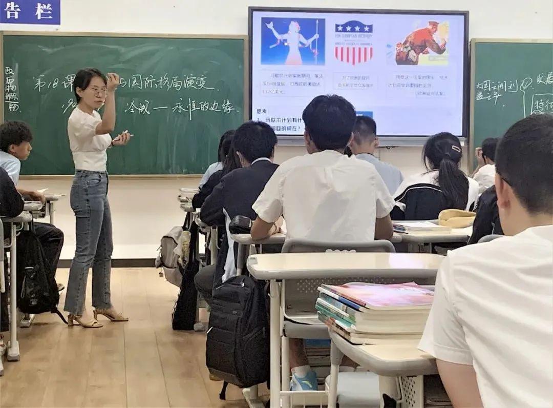 让课堂有趣味有参与有收获丨深圳滨海高中首届校园公开课进行中