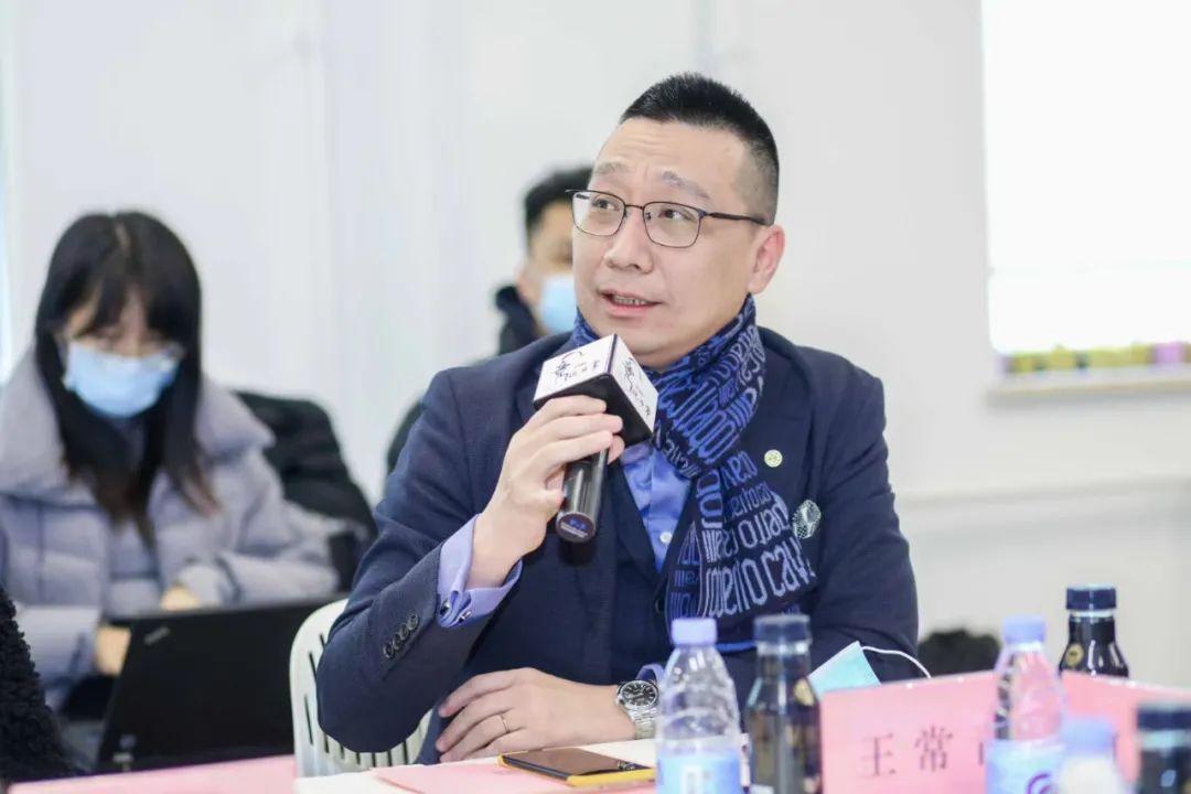 阳光媒体集团电竞事业部总经理王常青名赫文化科技创始人米可:"跨界