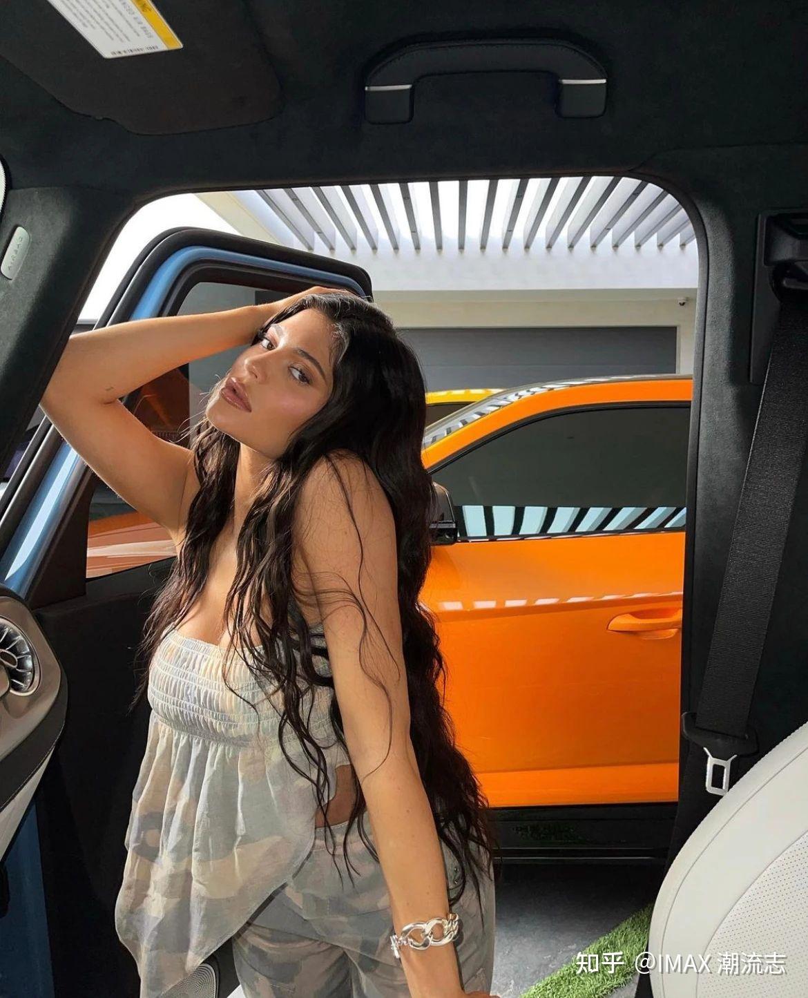 有趣的是 travis scott 和 kylie jenner 于 2019 年 10 月分手,但